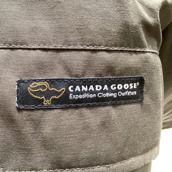 Canada Goose Men’s Vintage Chilliwack Bomber Heritage Jacket - Picture 13 of 16